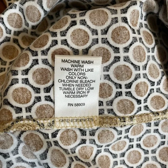 Murano Liquid Luxury Slim Fit Notch Collar Button-Up Shirt Brown/White Size M - Picture 10 of 12